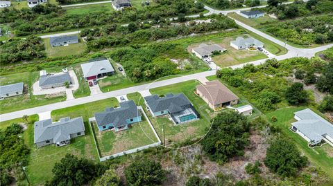 A home in PORT CHARLOTTE