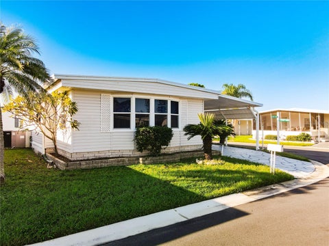 10494 Gazebo Drive 339, Largo, FL 33773