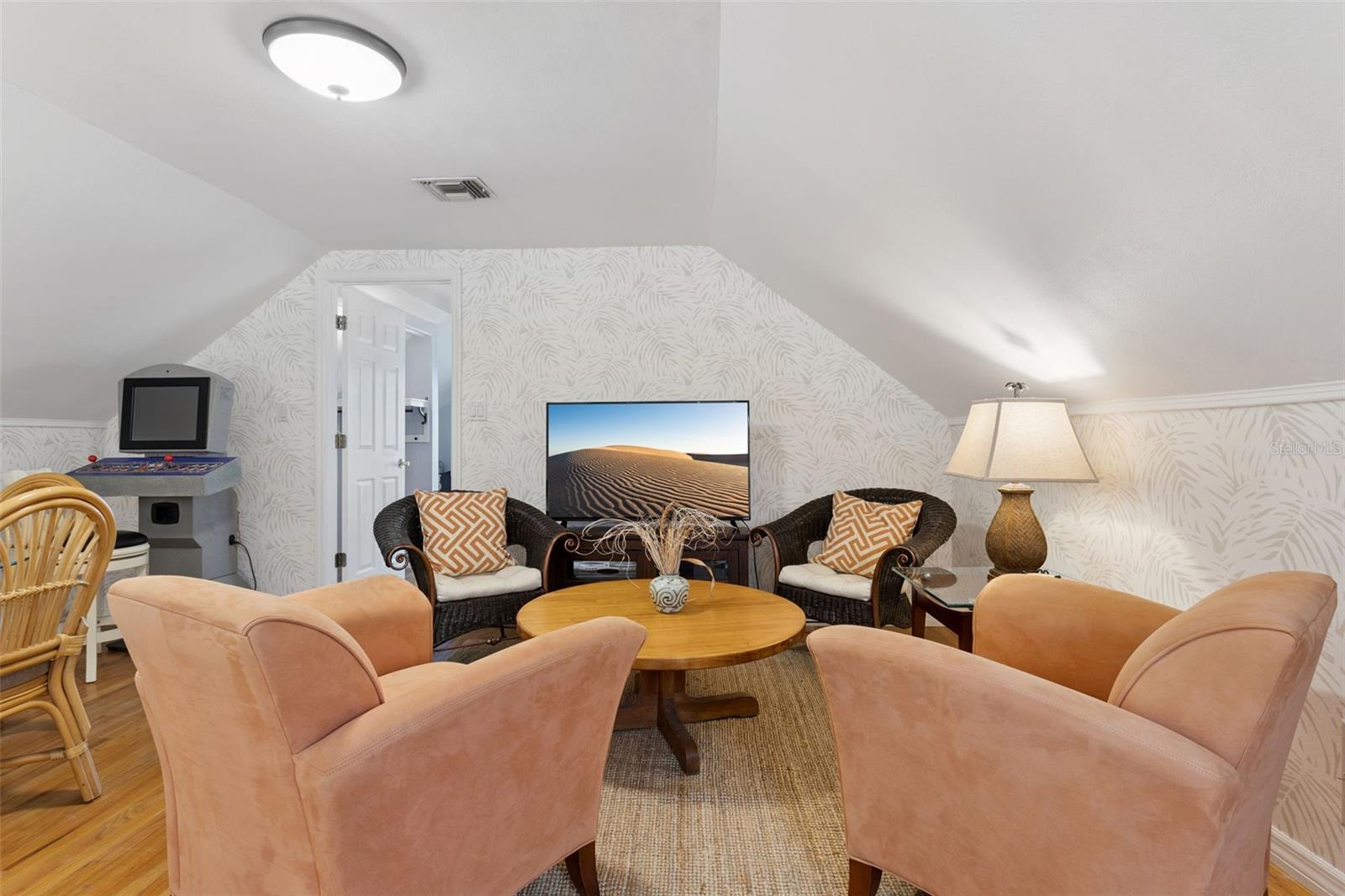 W E HUDSONS SUB - Residential