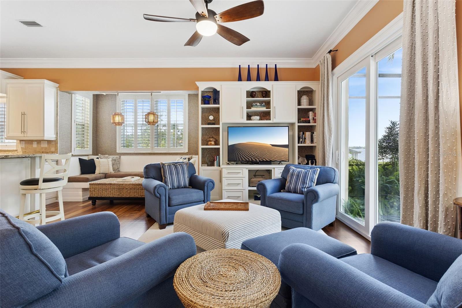 W E HUDSONS SUB - Residential