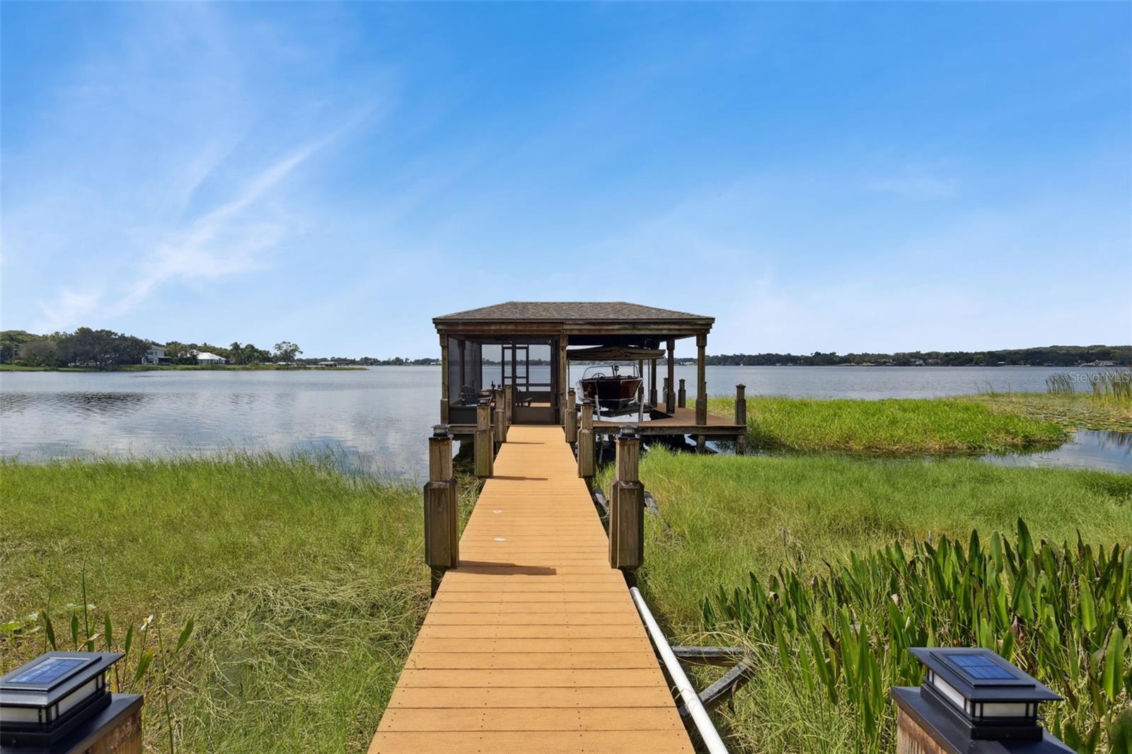 W E HUDSONS SUB - Residential