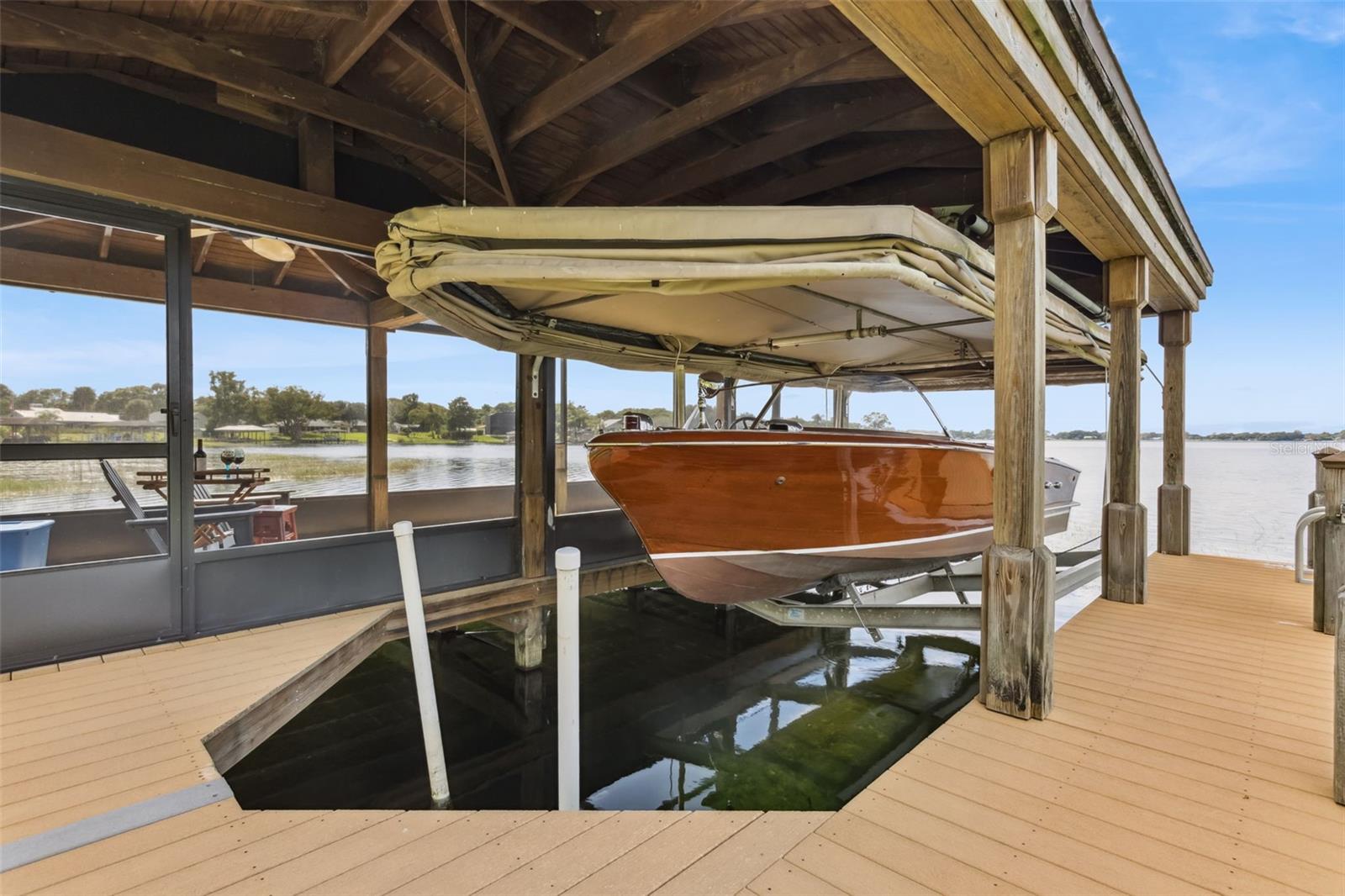 W E HUDSONS SUB - Residential