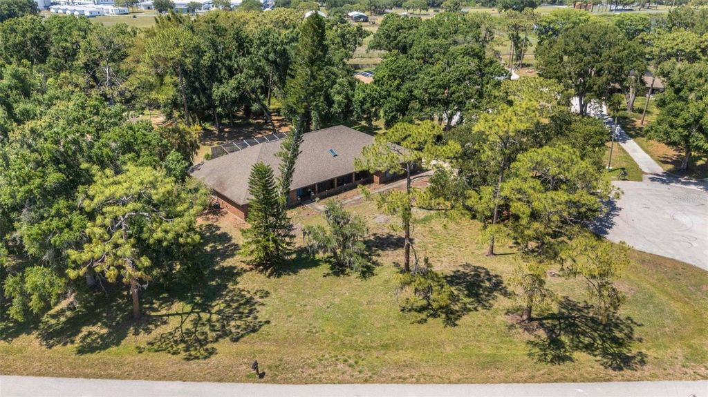 Photo of 10604 Forest Run Drive, Bradenton, FL 34211 (MLS # A4694167)