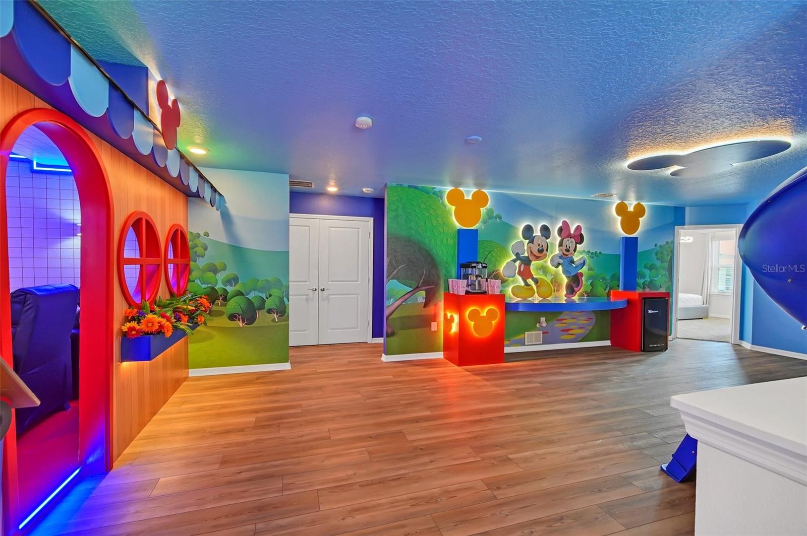 WINDSOR CAY PH 1 - Residential