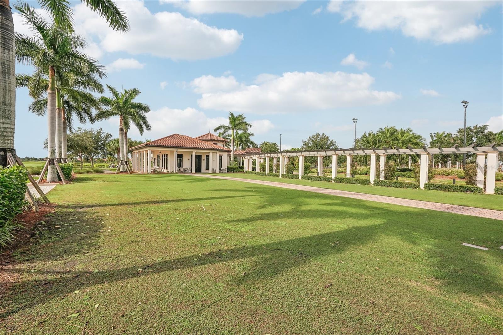 SARASOTA NATIONAL PH 5 - Residential
