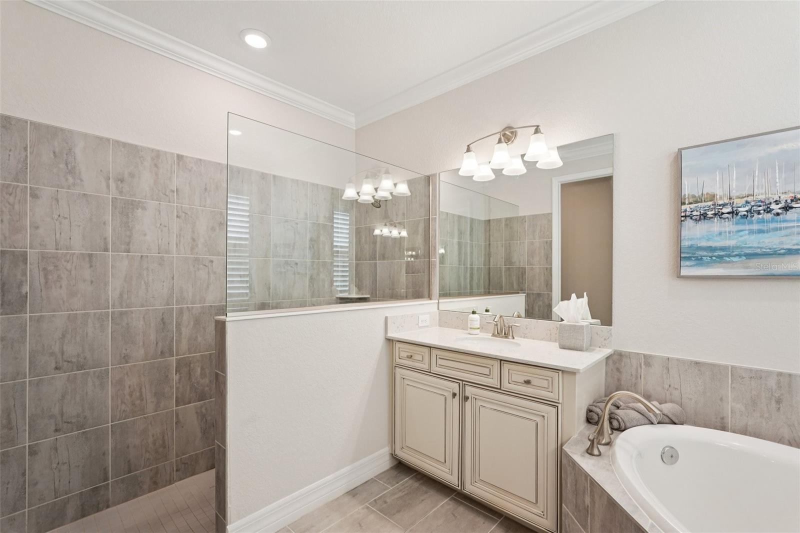 SARASOTA NATIONAL PH 5 - Residential
