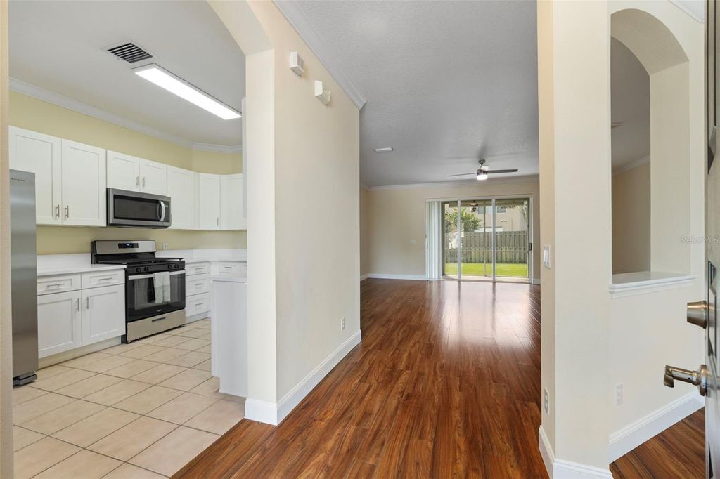 Photo of 10136 Kingsbridge Avenue, Tampa, FL 33626 (MLS # TB8434643)