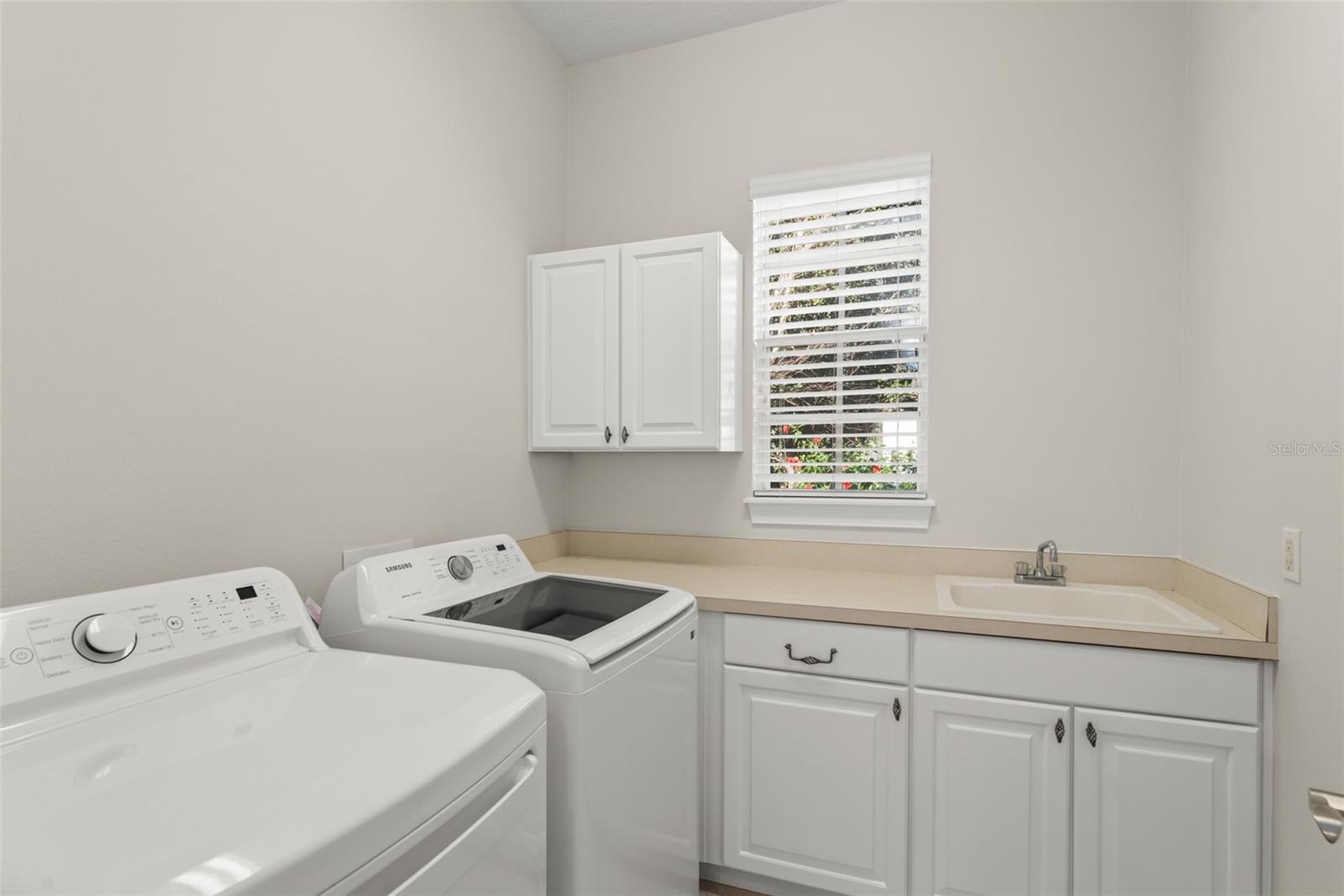 KEENES POINTE - Residential