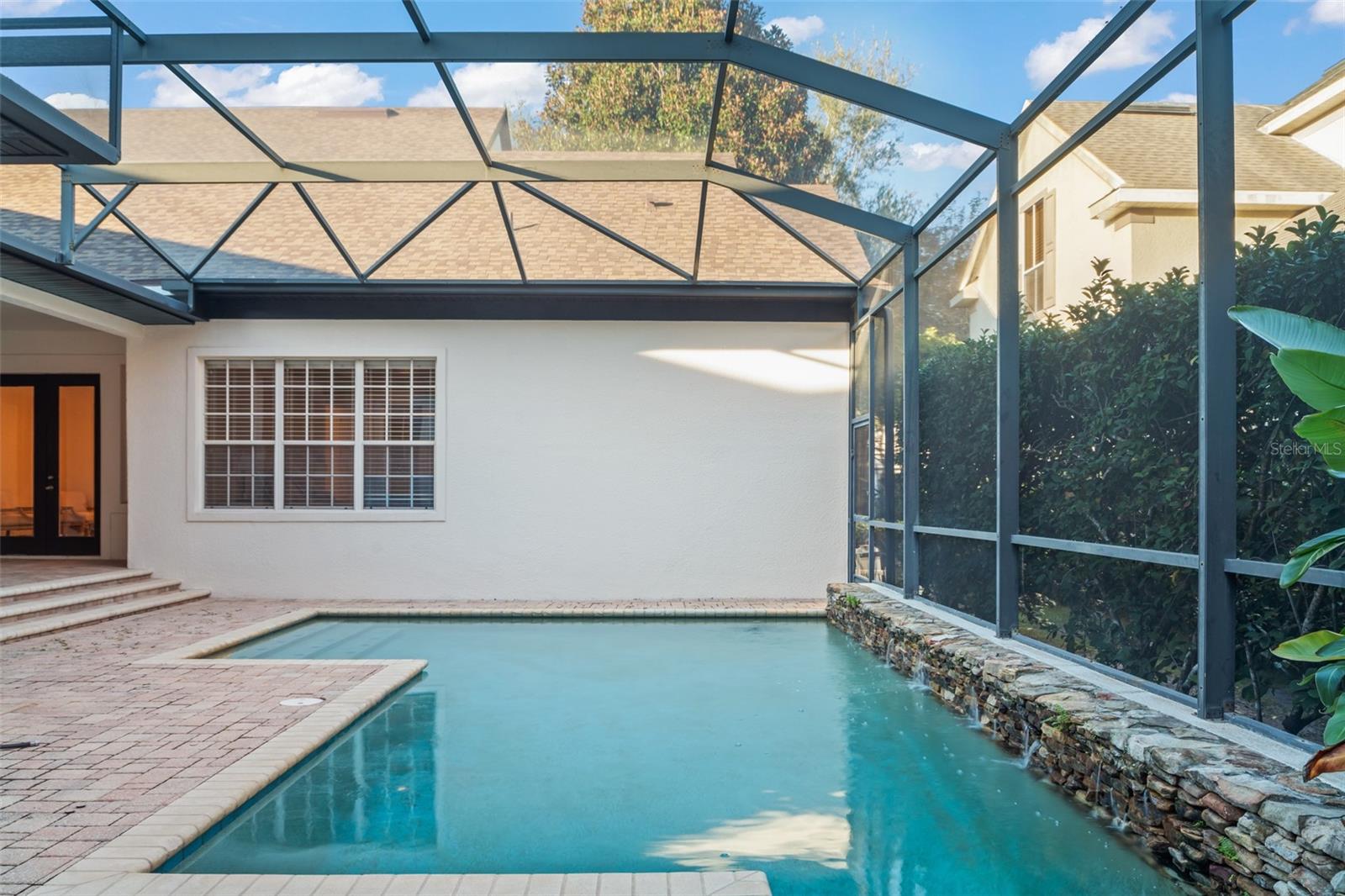 KEENES POINTE - Residential