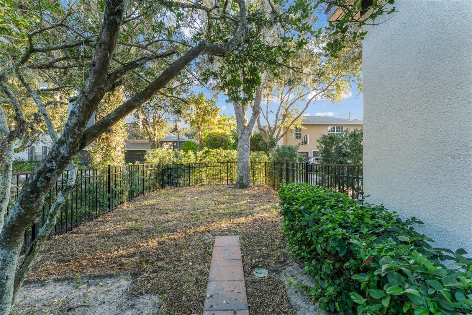 KEENES POINTE - Residential