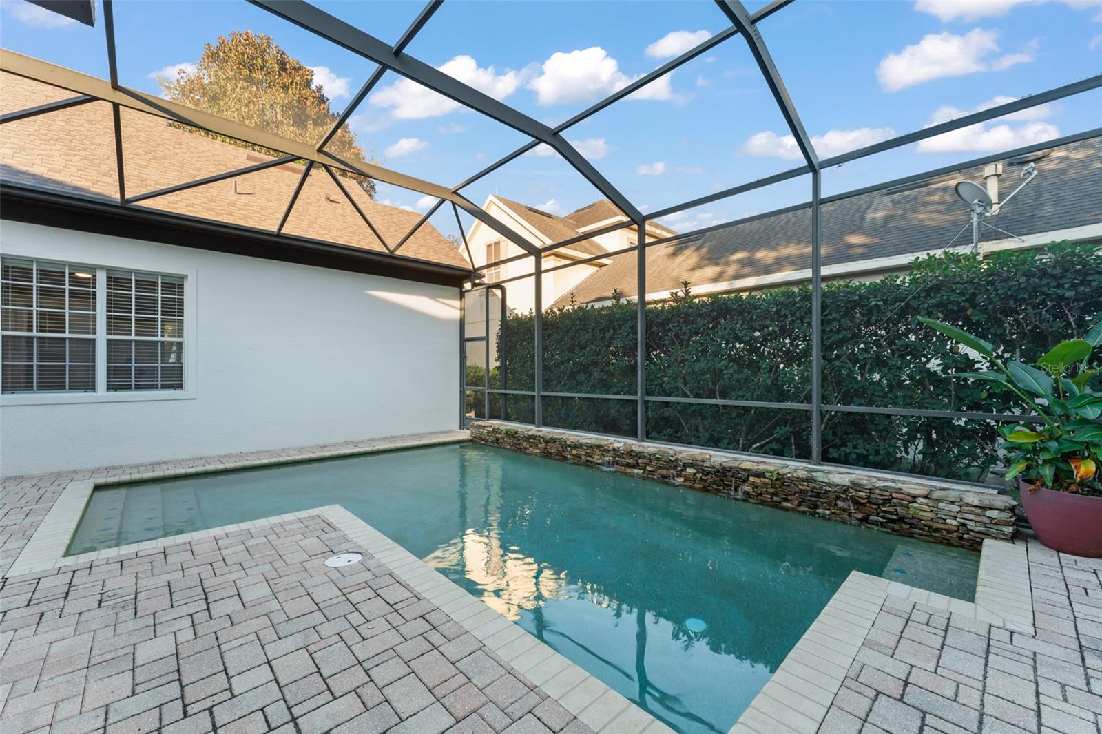 KEENES POINTE - Residential