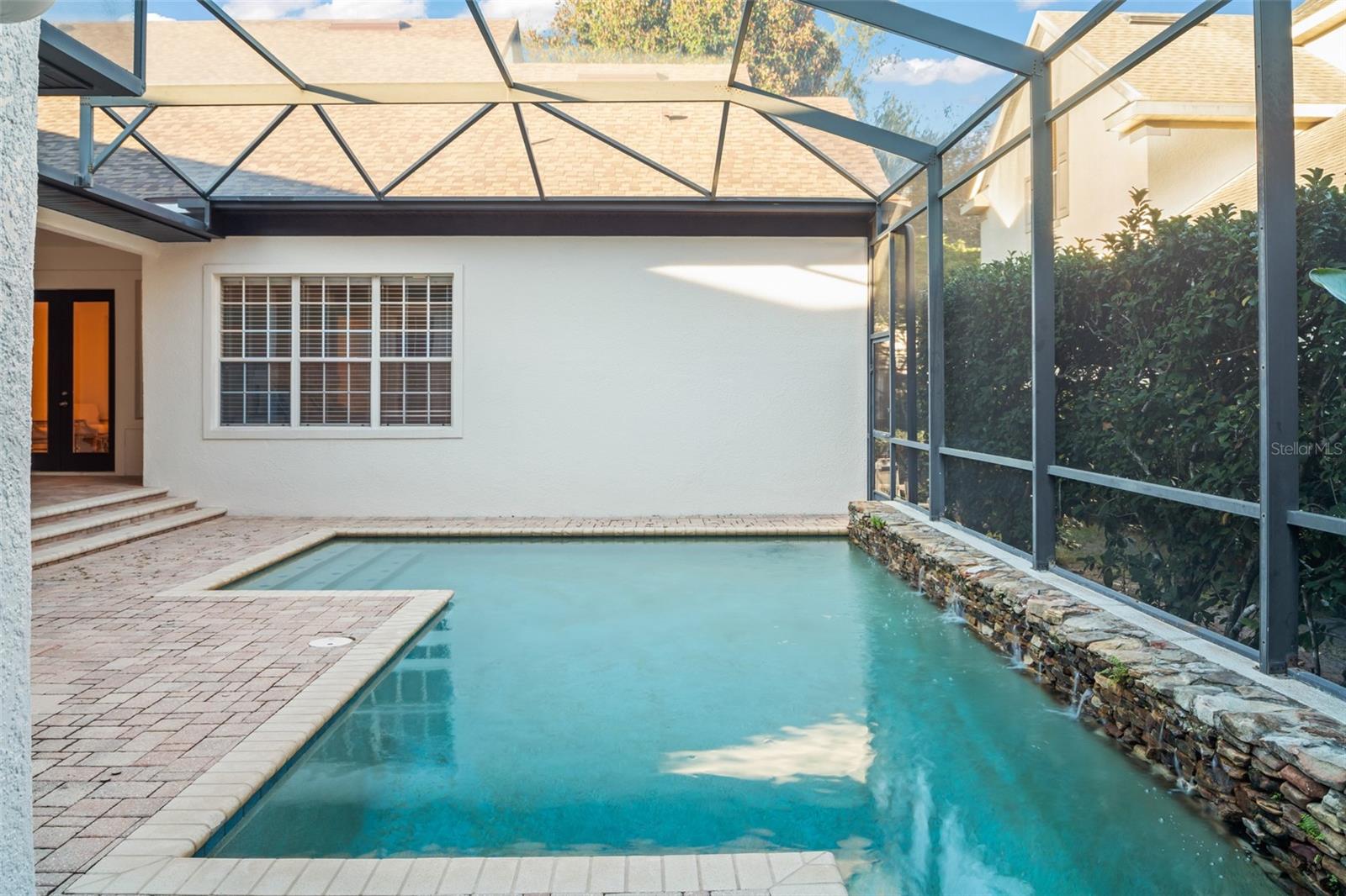 KEENES POINTE - Residential