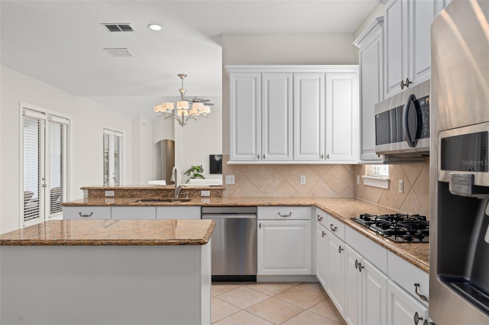 KEENES POINTE - Residential