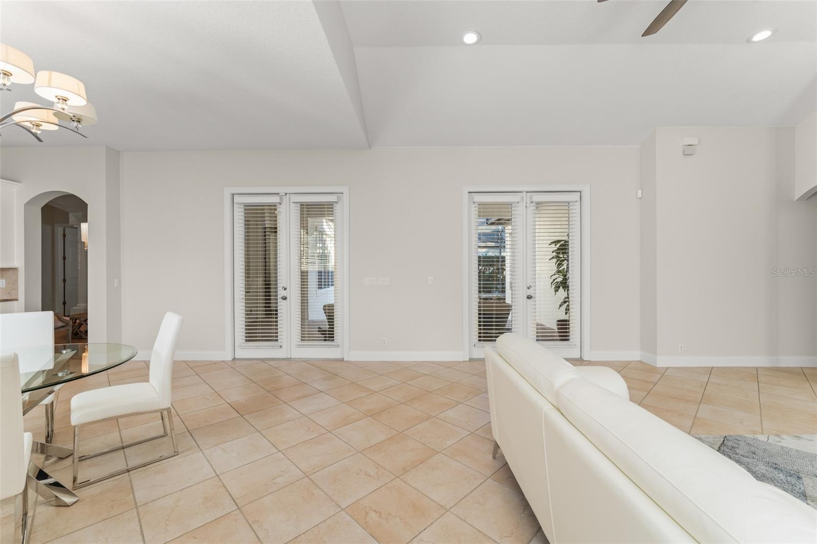 KEENES POINTE - Residential