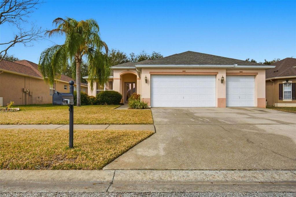 Photo of 14237 Beauly Circle, Hudson, FL 34667 (MLS # O6380338)