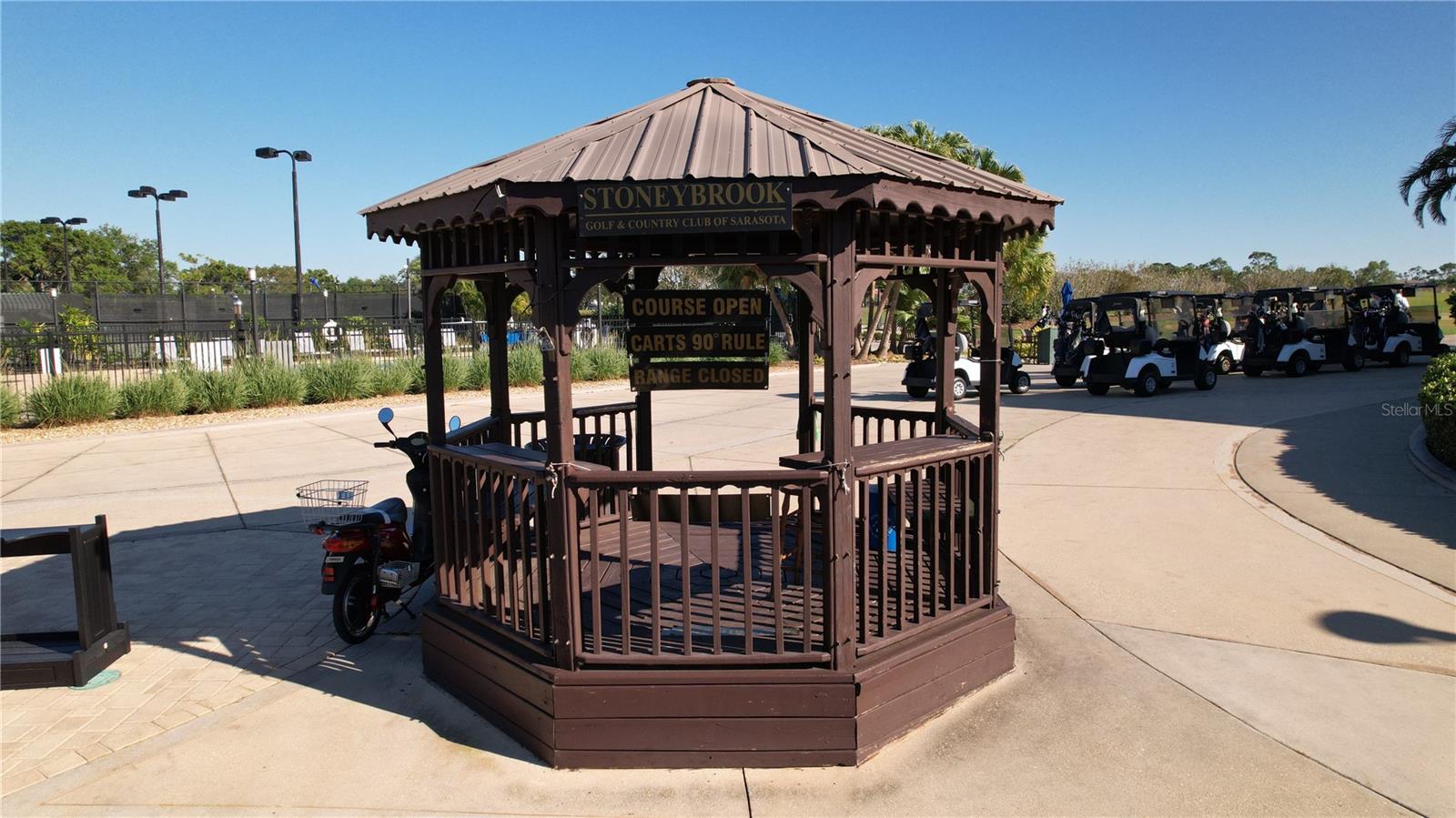 STONEYBROOK FAIRWAY VERANDAS 1 - Residential Lease