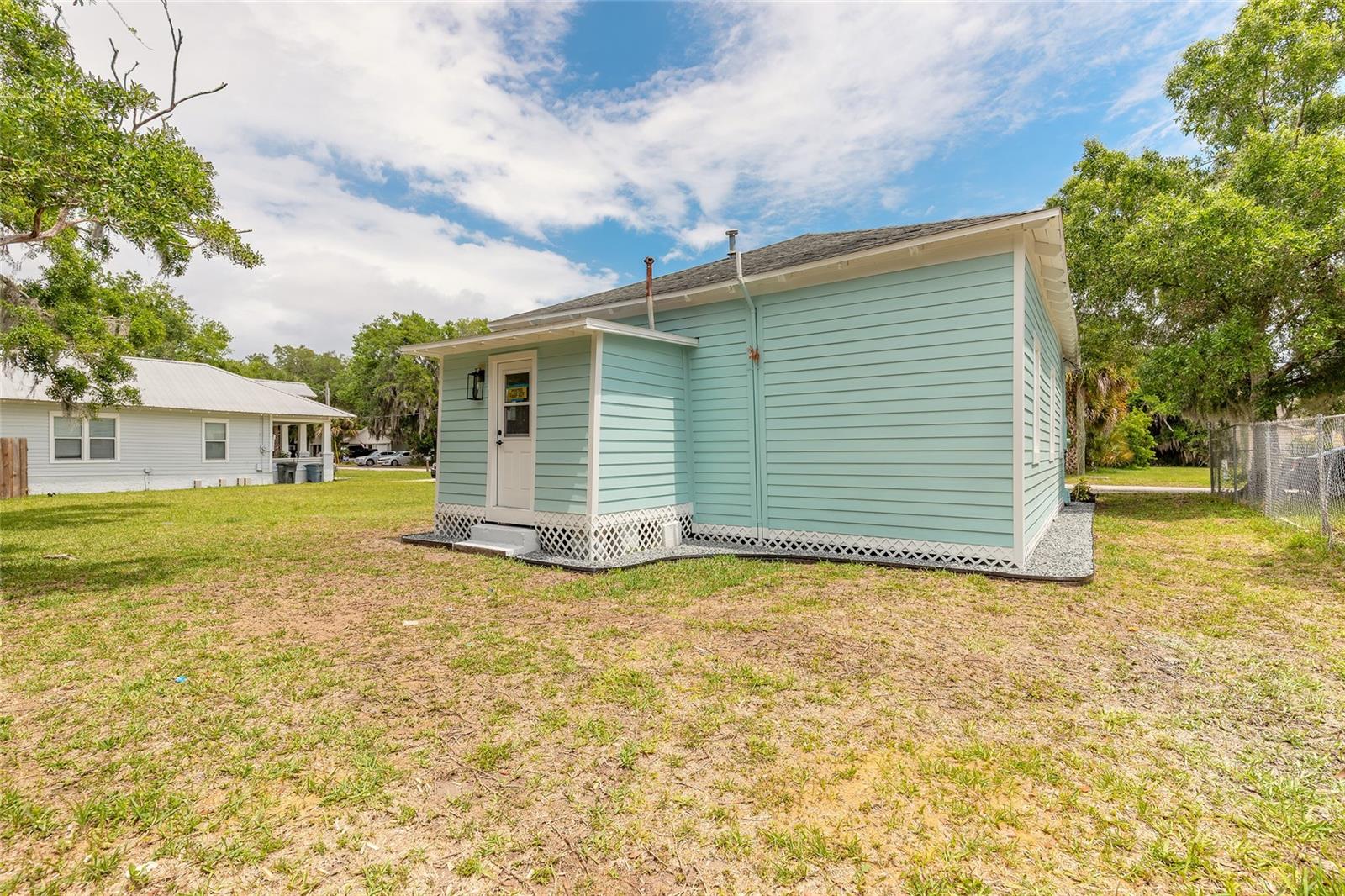 SHELDONS NEW SMYRNA - Commercial Sale