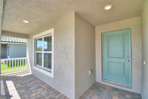 A home in AUBURNDALE