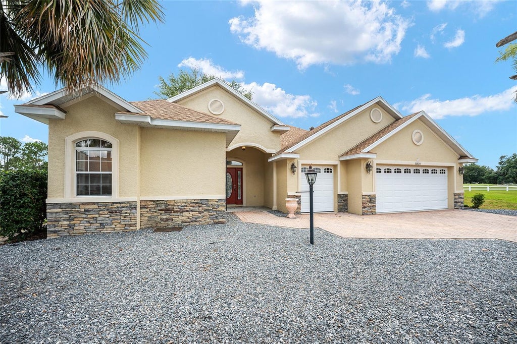 Photo of 8830 SW 82nd Court Road, Ocala, FL 34481 (MLS # OM732565)