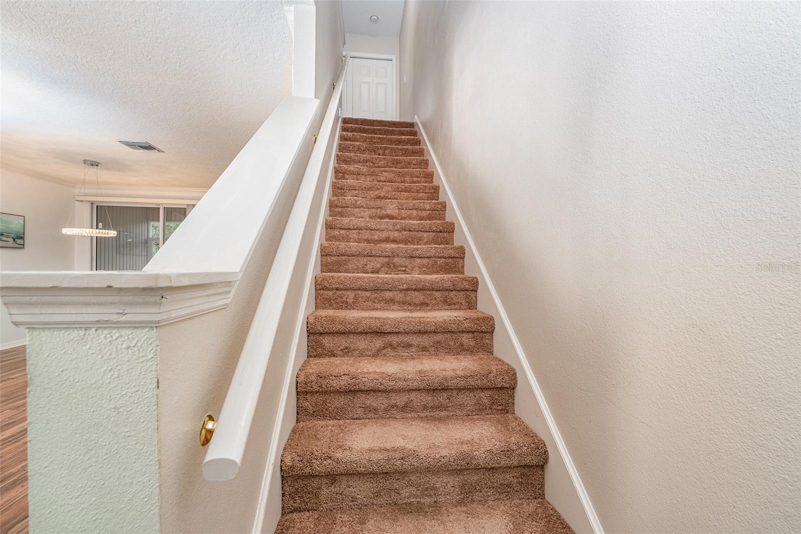 OAK VALLEY TWNHMS - Residential