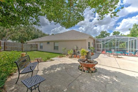 A home in VALRICO