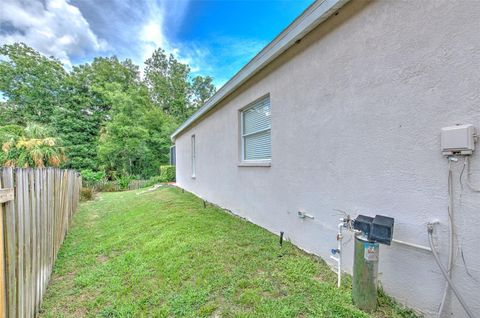 A home in VALRICO