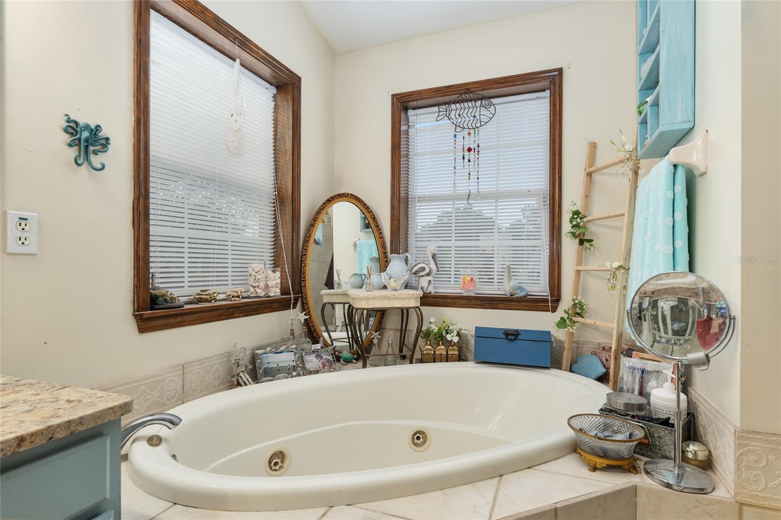 WINDSTREAM - Residential