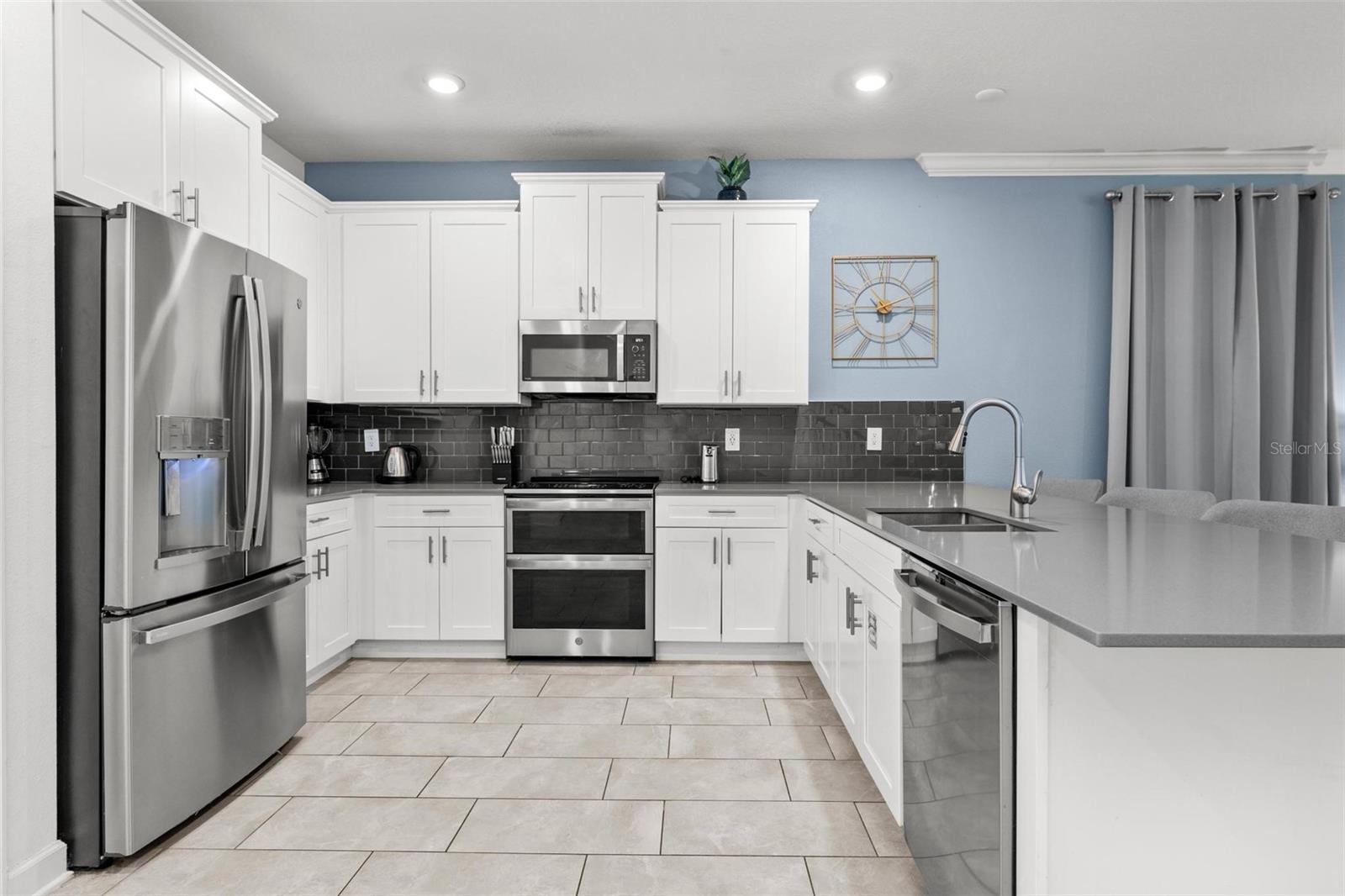 2901 PROTAGONIST STREET