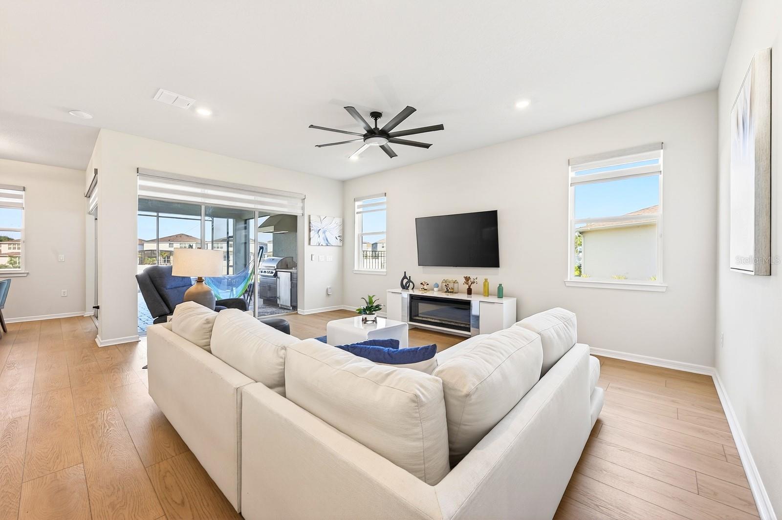 DEL WEBB OASIS PH 3 - Residential