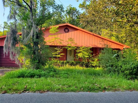 A home in NEWBERRY