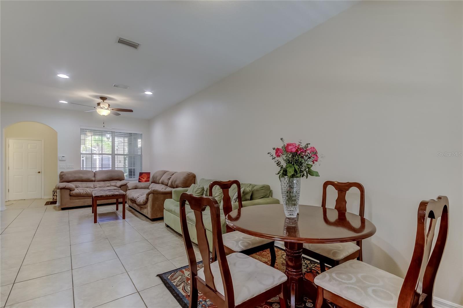 SOUTH HAMPTON - Residential