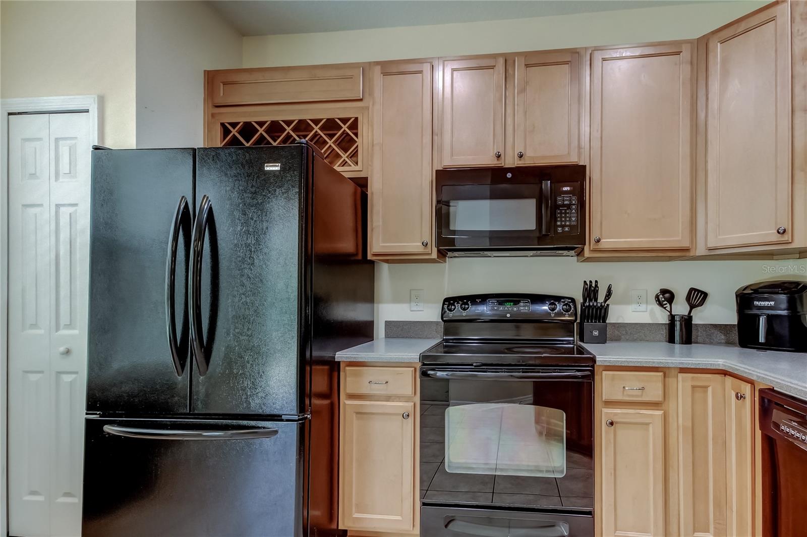 SOUTH HAMPTON - Residential