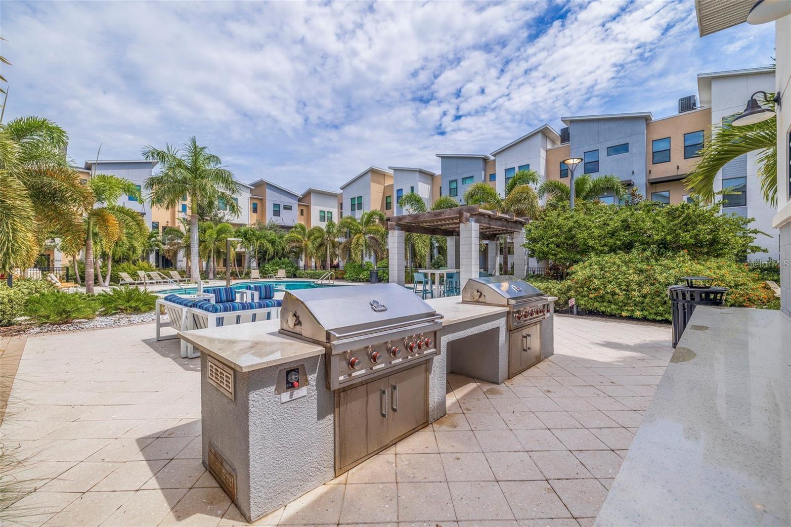 UPTOWN KENWOOD TOWNHOMES - Residential Lease