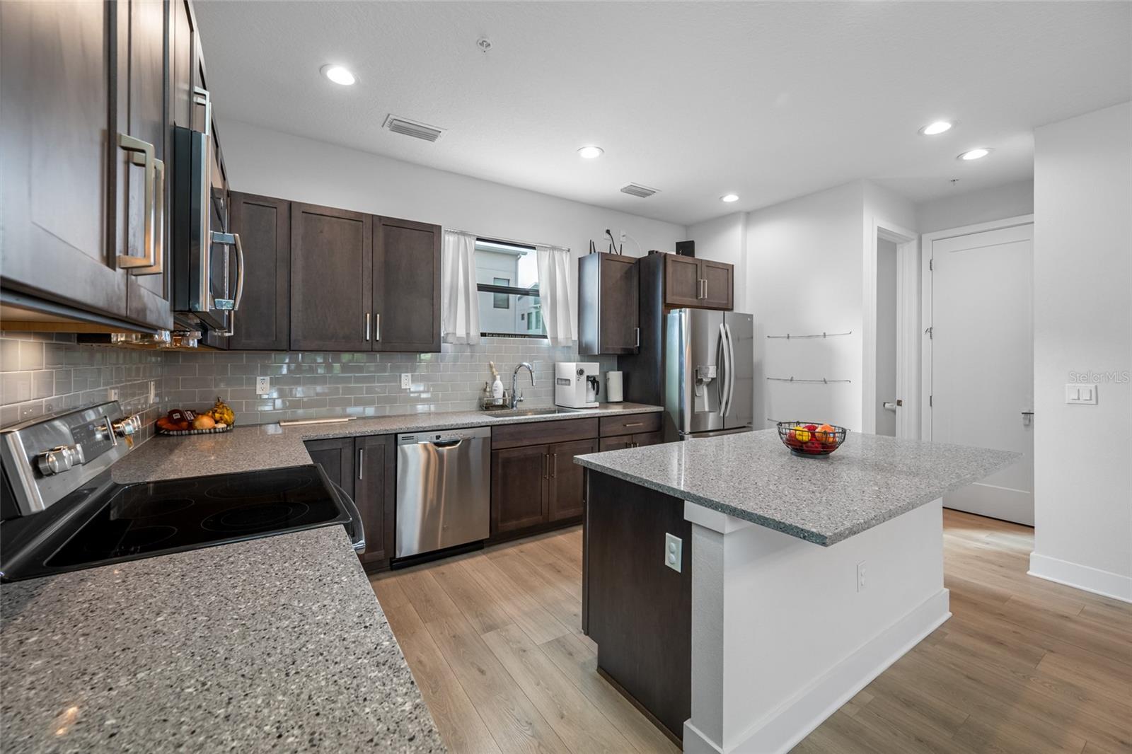 UPTOWN KENWOOD TOWNHOMES - Residential Lease