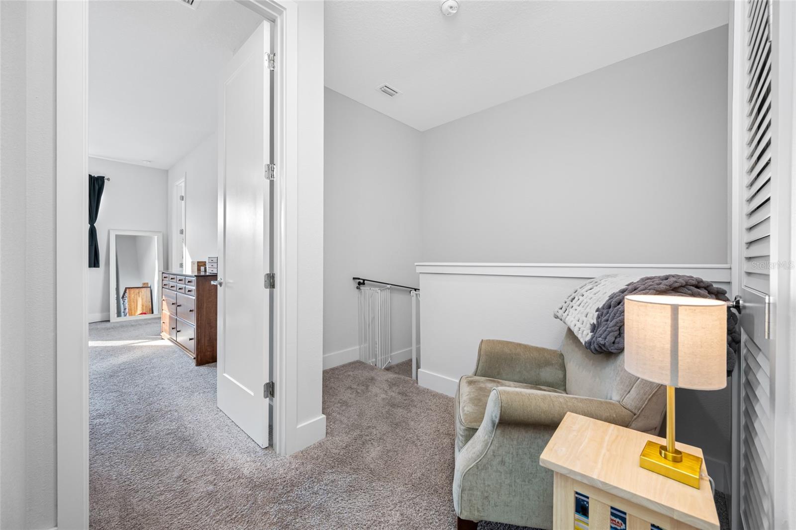 UPTOWN KENWOOD TOWNHOMES - Residential Lease