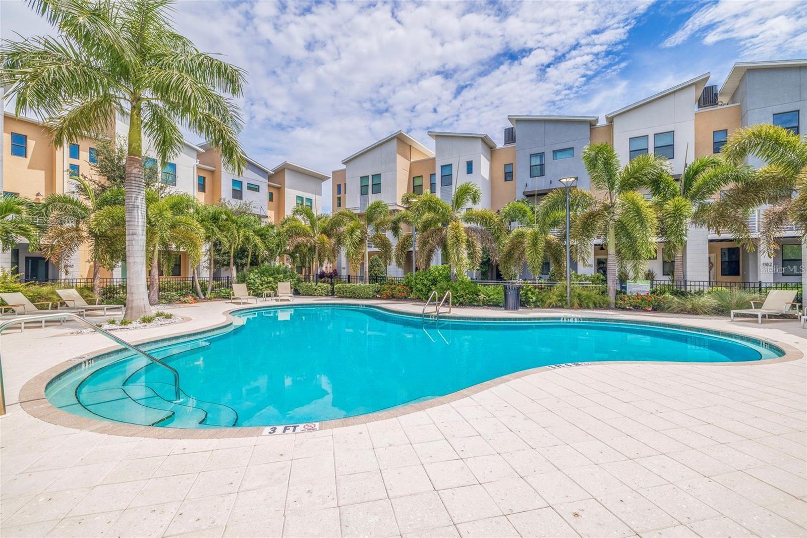 UPTOWN KENWOOD TOWNHOMES - Residential Lease