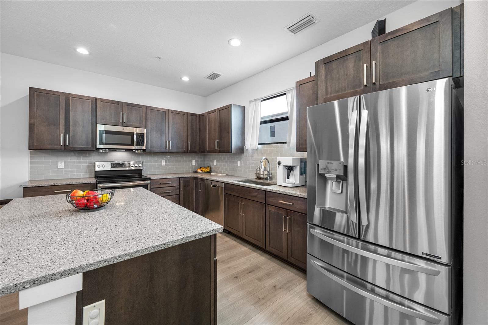 UPTOWN KENWOOD TOWNHOMES - Residential Lease