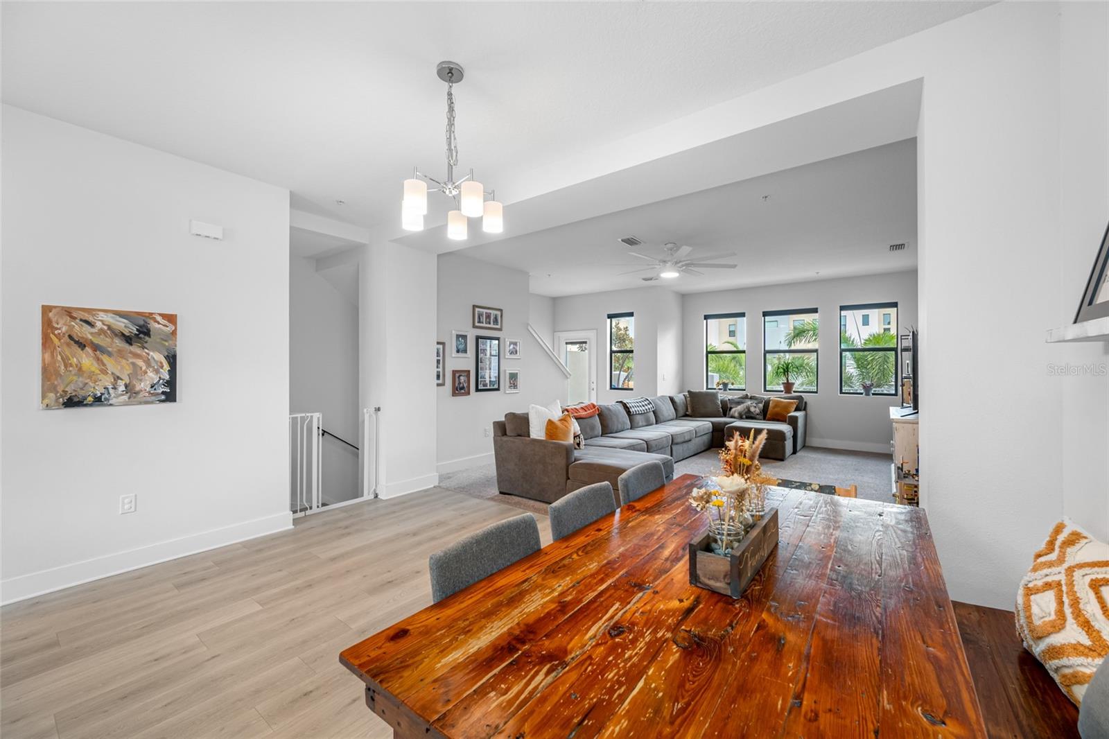 UPTOWN KENWOOD TOWNHOMES - Residential Lease
