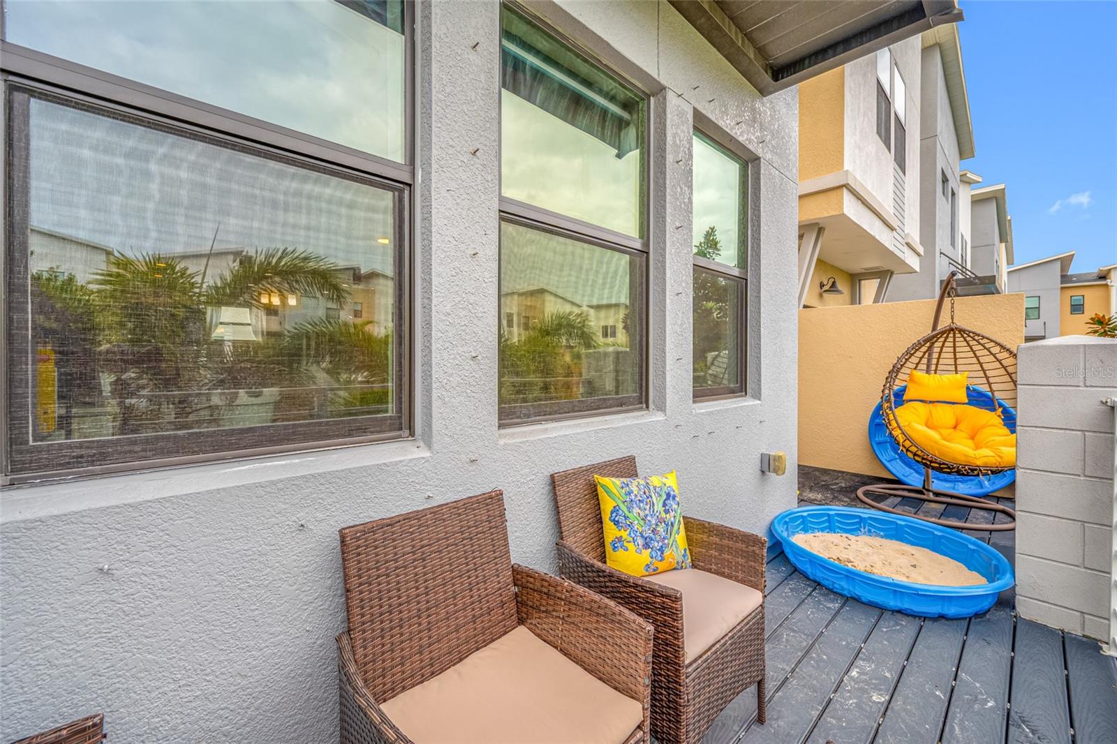 UPTOWN KENWOOD TOWNHOMES - Residential Lease