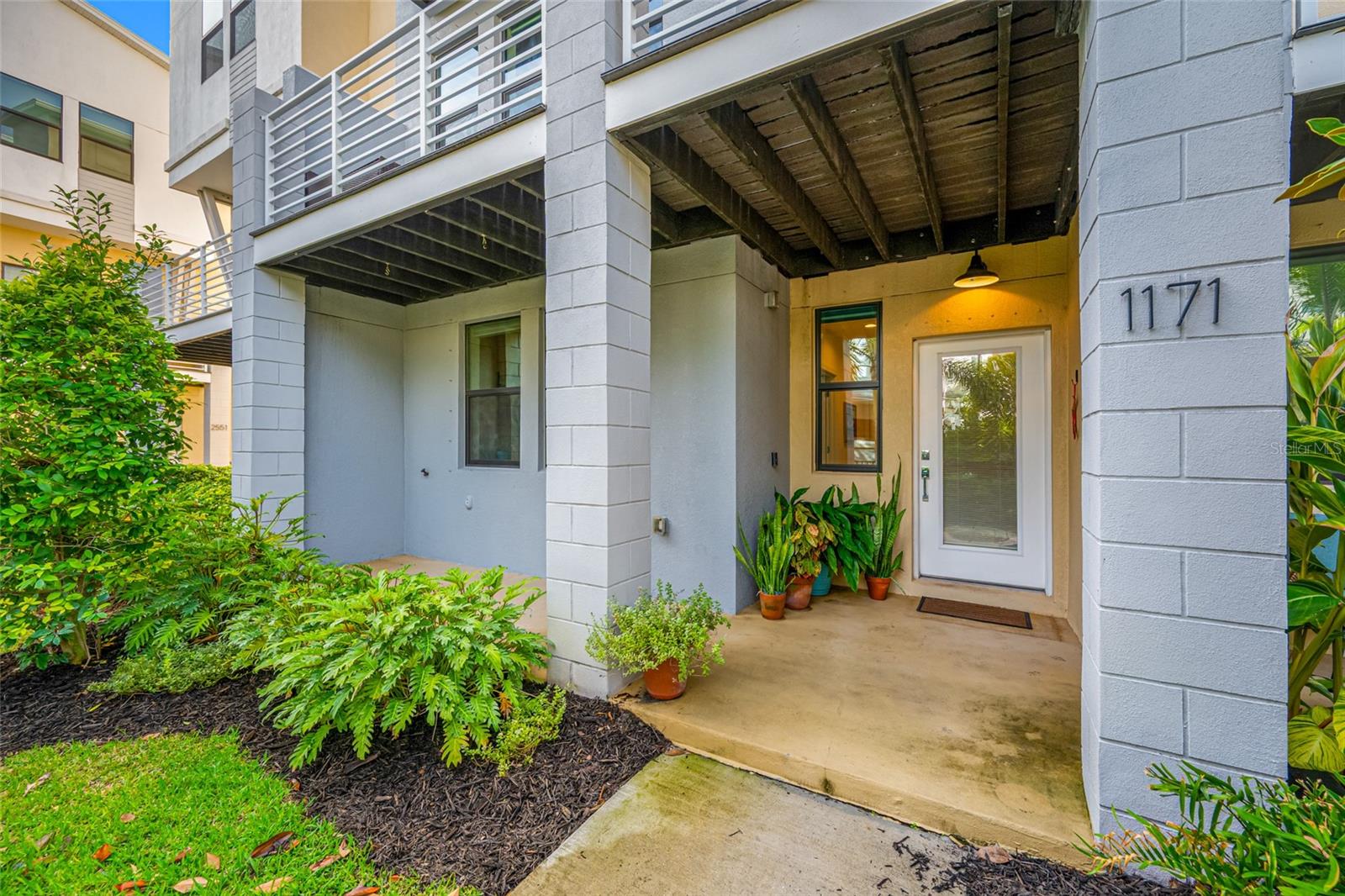 UPTOWN KENWOOD TOWNHOMES - Residential Lease
