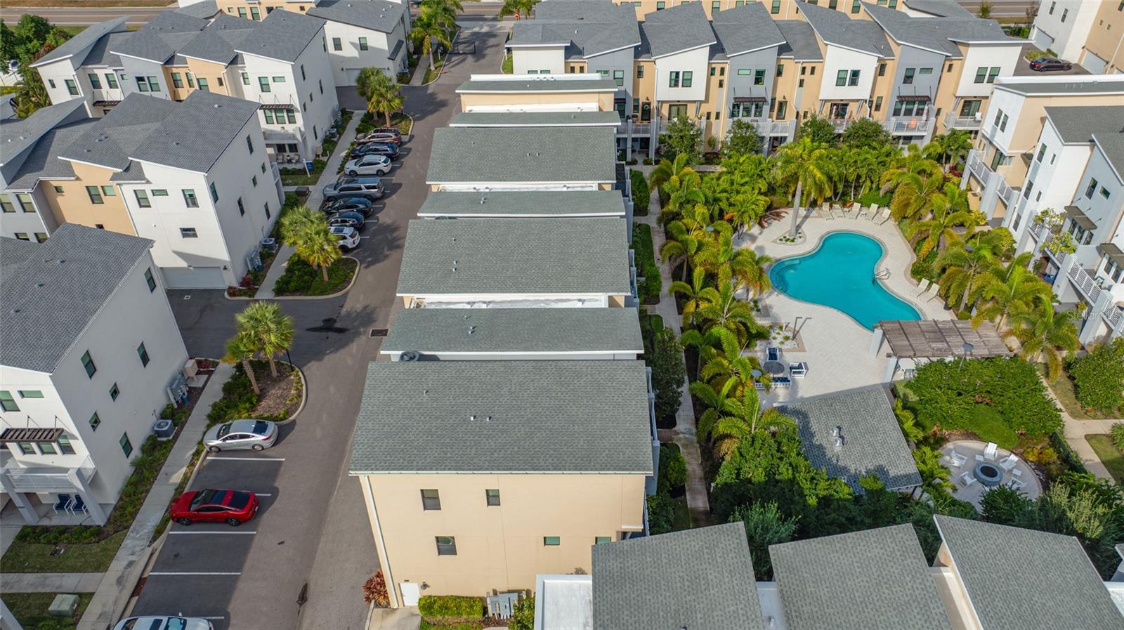 UPTOWN KENWOOD TOWNHOMES - Residential Lease
