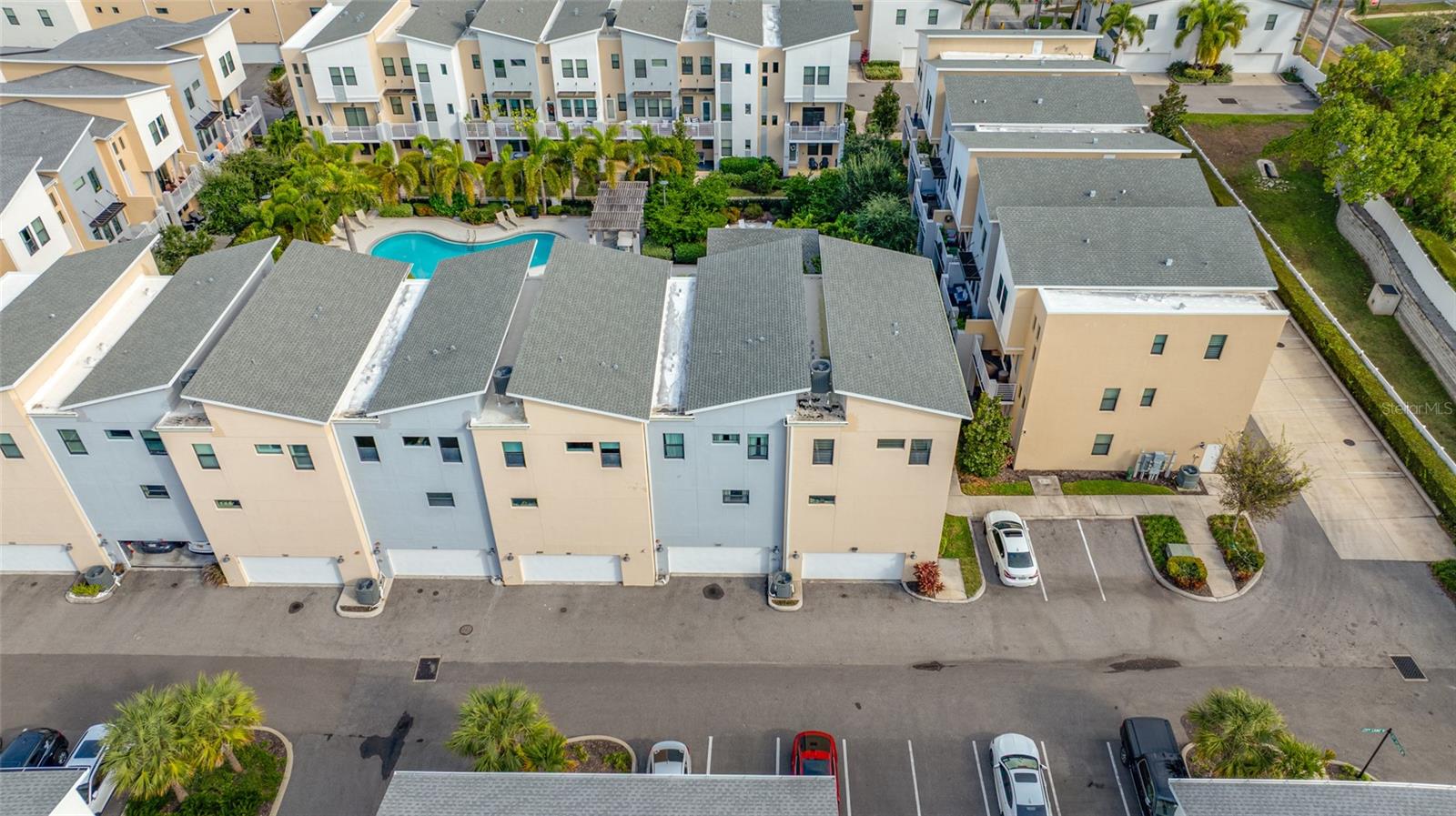 UPTOWN KENWOOD TOWNHOMES - Residential Lease