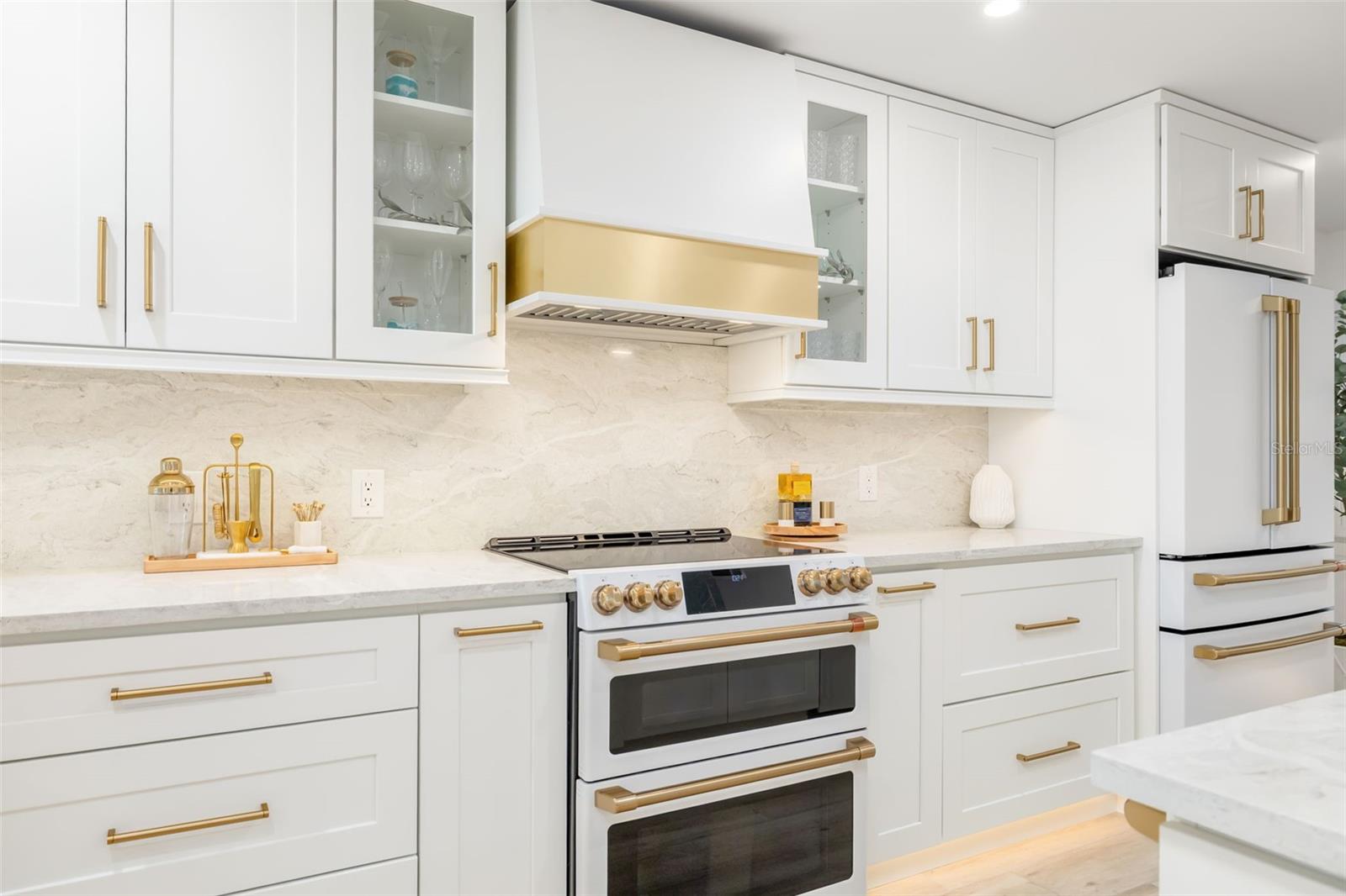 WHISPERING SANDS SEC 7 - Residential Lease