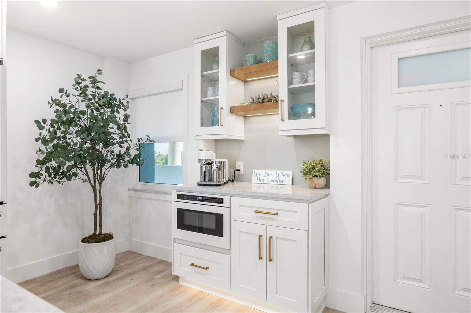 WHISPERING SANDS SEC 7 - Residential Lease