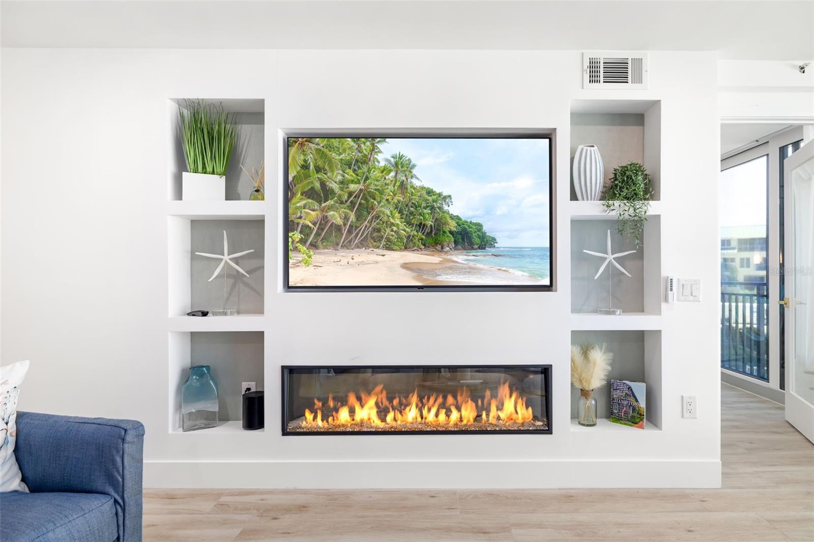 WHISPERING SANDS SEC 7 - Residential Lease