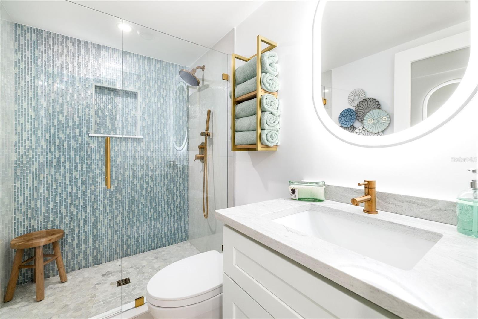 WHISPERING SANDS SEC 7 - Residential Lease