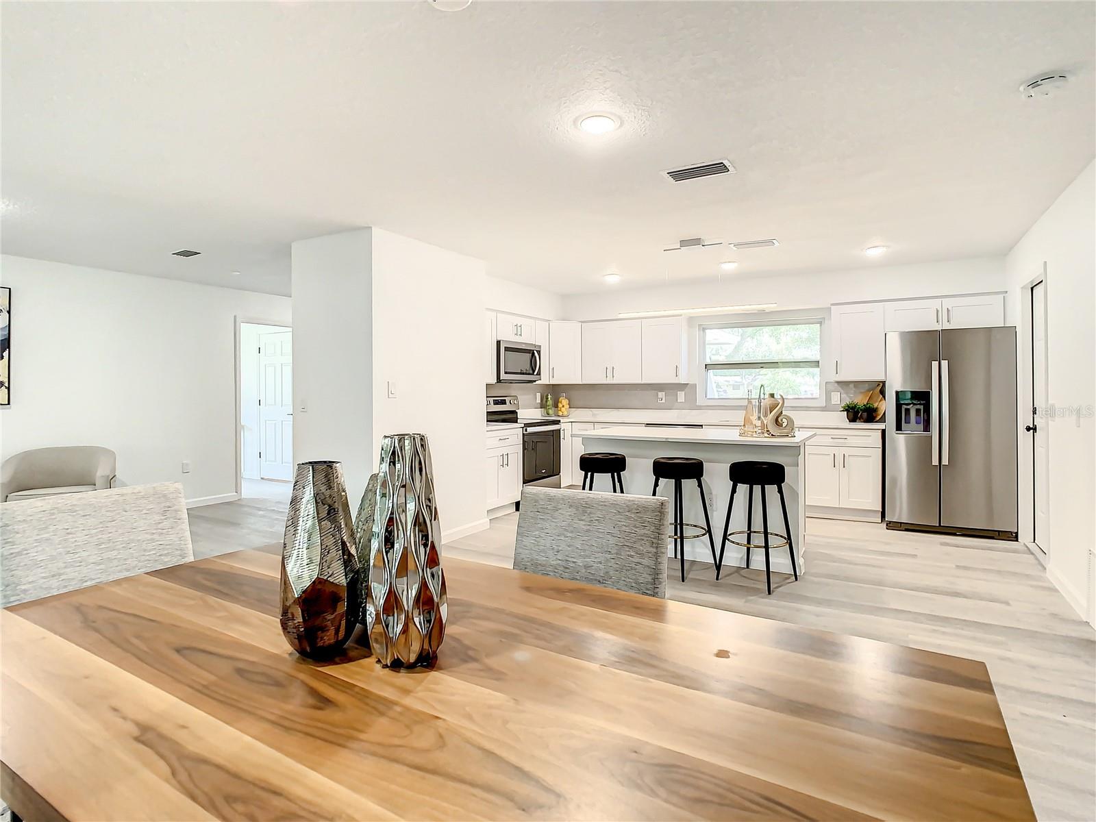 2642 BROOKSIDE COURT