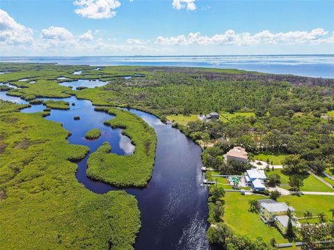 A home in TAMPA