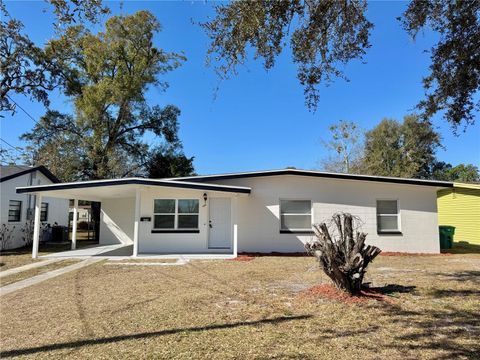 Photo of 608 Doby Avenue, Orlando, FL 32805 (MLS # O6379664)