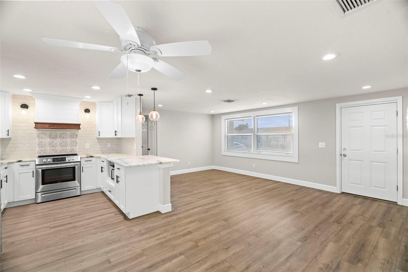 RIDGE PARK ESTATE - Residential